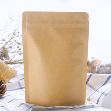 Kraft paper snack pouch for leisure food packaging