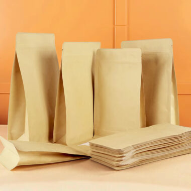 Sealable kraft paper zipper pouch for secure food packaging
